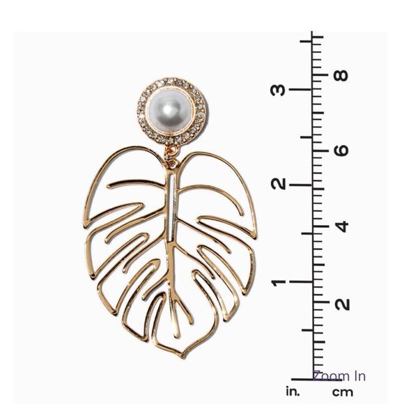 5/$25 PALM LEAF 🍃 DANGLES - Picture 3 of 4